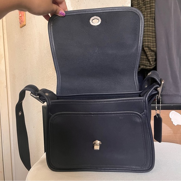 Coach Rambler Turnlock Bag 9061 - Picture 2 of 10